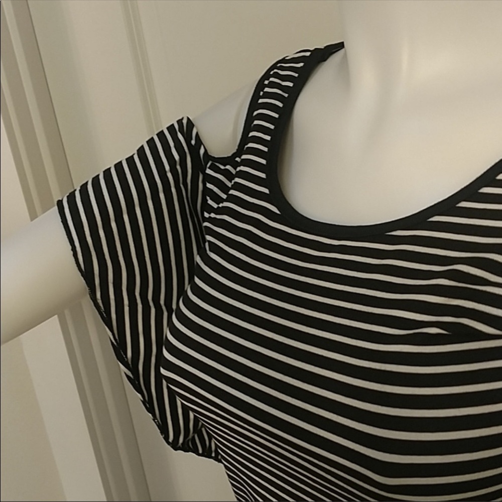 Cold Shoulder Ruffle Striped Tee - Picture 3 of 4